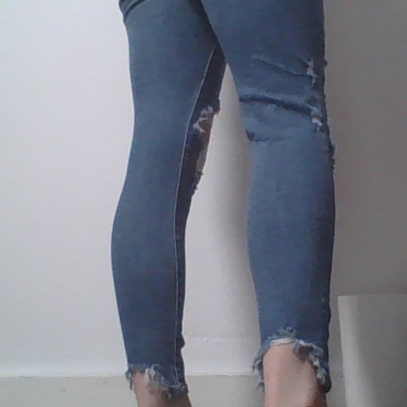ripped jeans - Picture 6 of 6